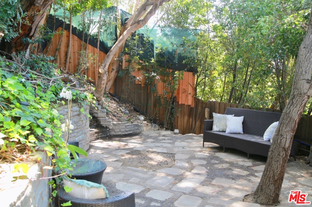 40 B Haldeman Road Santa Monica, CA 90402 - Photo 19 of 20