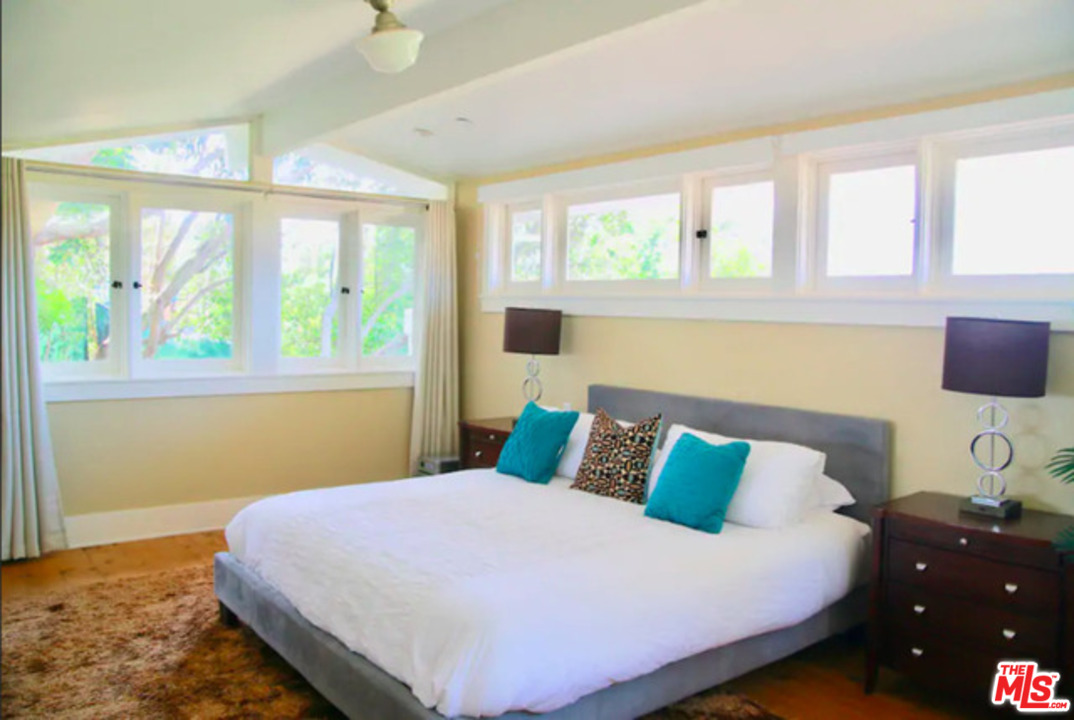 40 B Haldeman Road Santa Monica, CA 90402 - Photo 8 of 20