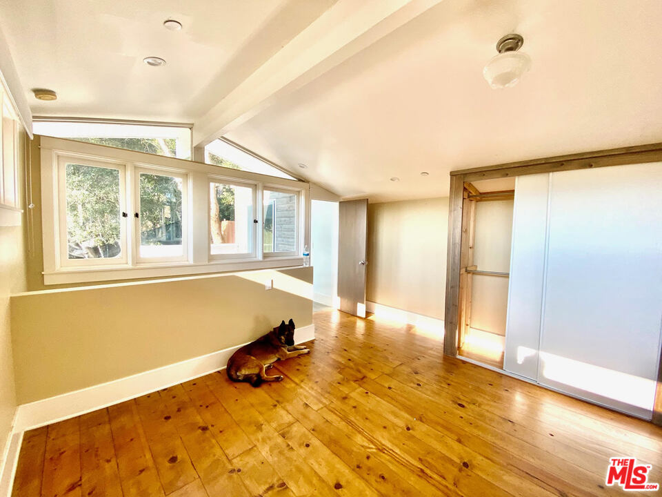 40 B Haldeman Road Santa Monica, CA 90402 - Photo 9 of 20