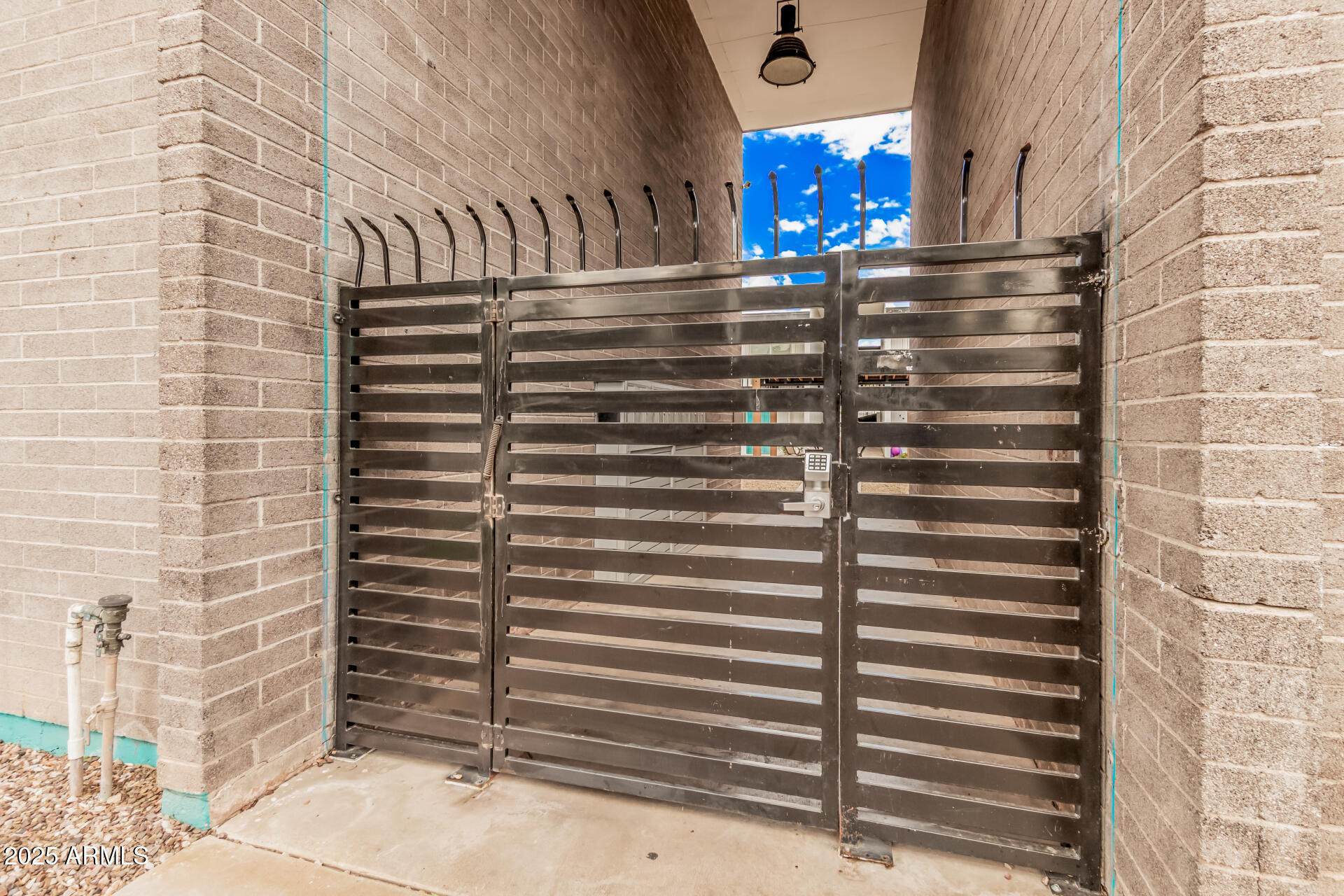 1804 West Tuckey Lane, Unit 1 Phoenix, AZ 85015 - Photo 3 of 25