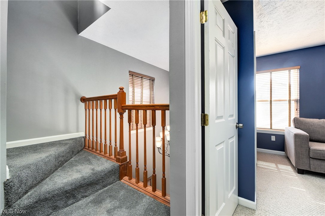608 Literary Road Cleveland, OH 44113 - Photo 24 of 33