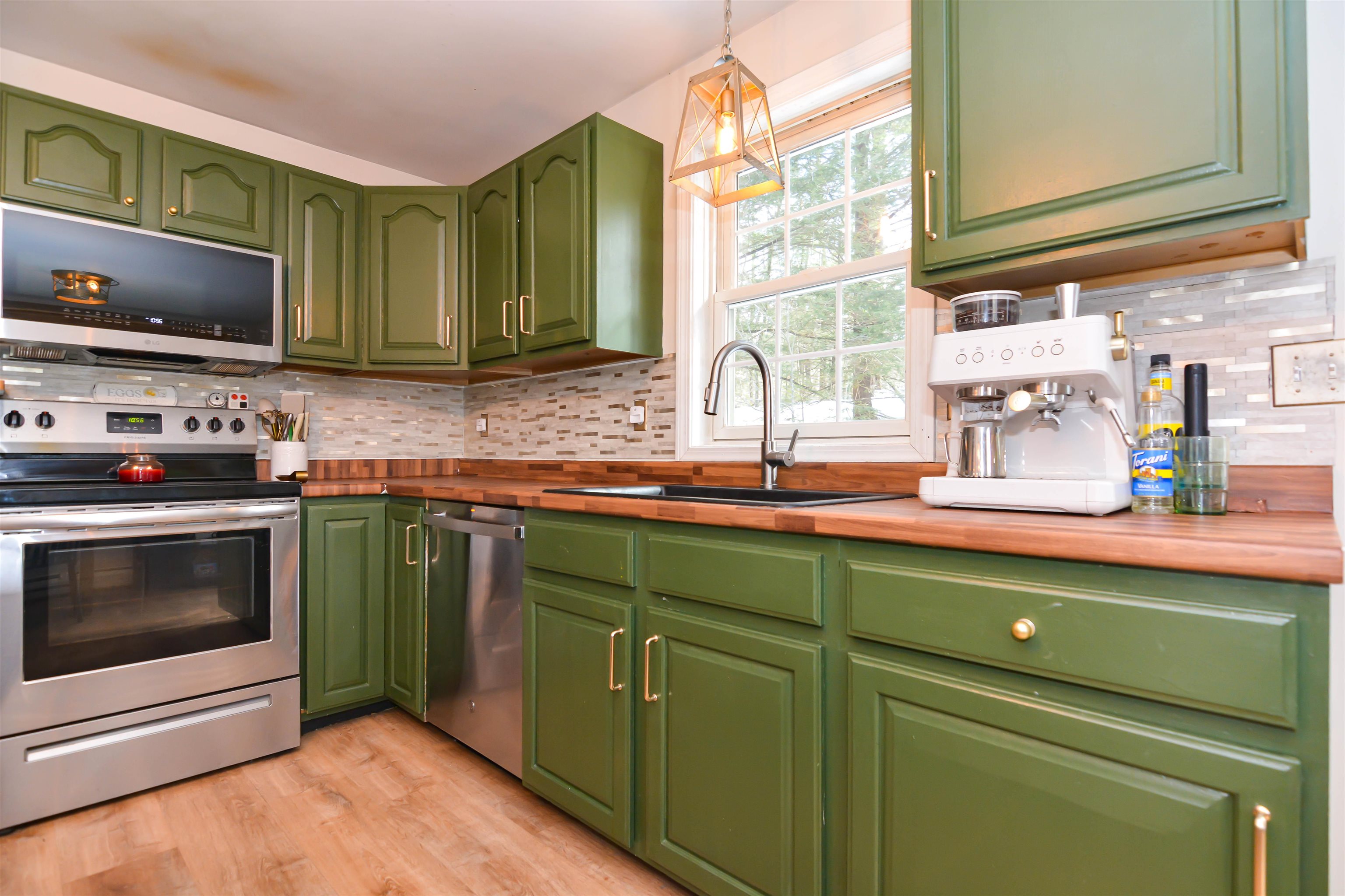 185 Berry River Road Barrington, NH 03825 - Photo 9 of 43