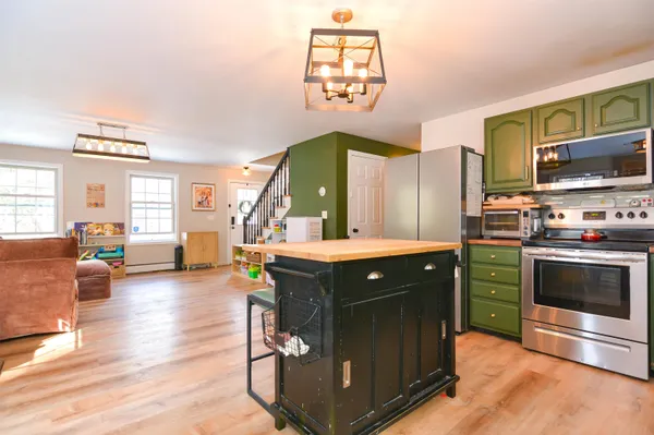 $389,900 | 185 Berry River Road, Barrington, NH 03825