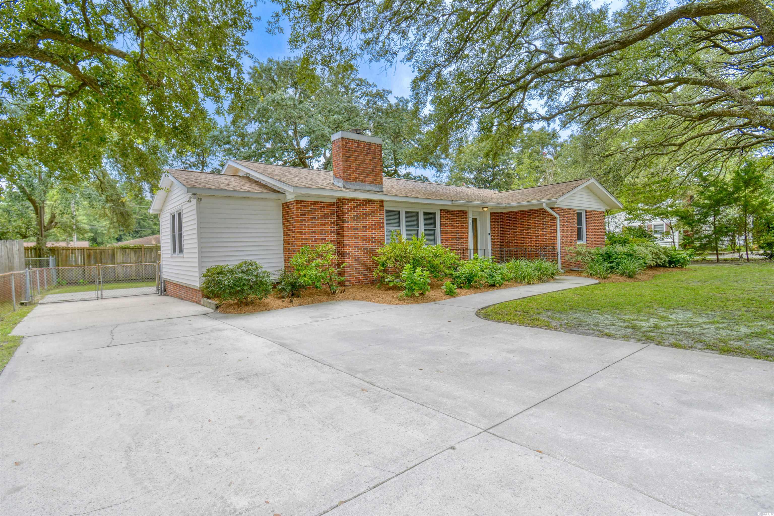 613 Olive Street Georgetown, SC 29440 - Photo 3 of 40