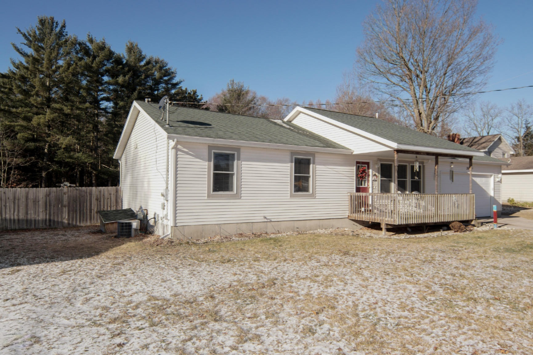 3595 Ross Road Muskegon, MI 49445 - Photo 2 of 37 2