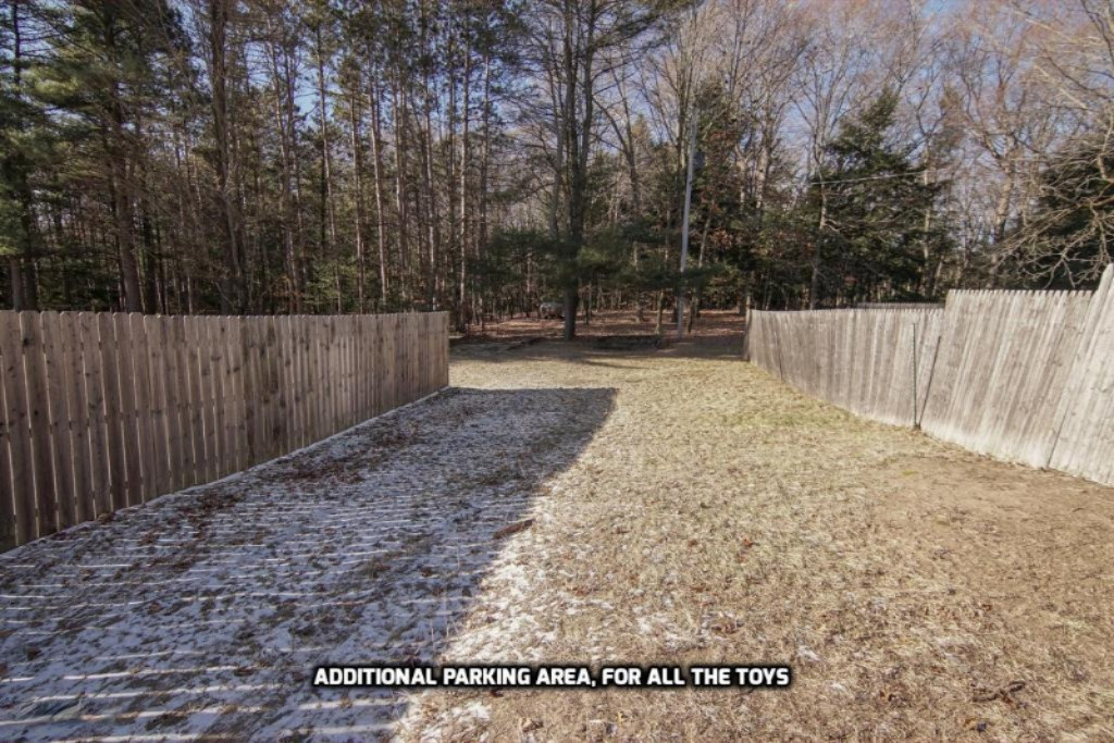 3595 Ross Road Muskegon, MI 49445 - Photo 6 of 37 6