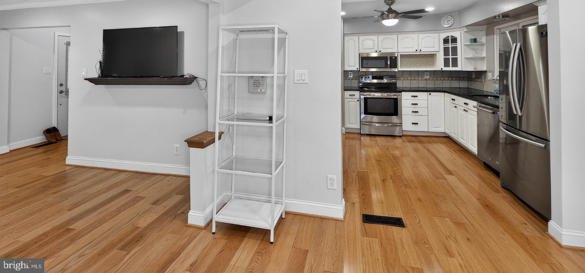 13012 Country Ridge Drive Germantown, MD 20874 - Photo 11 of 28 Gallery Image 11