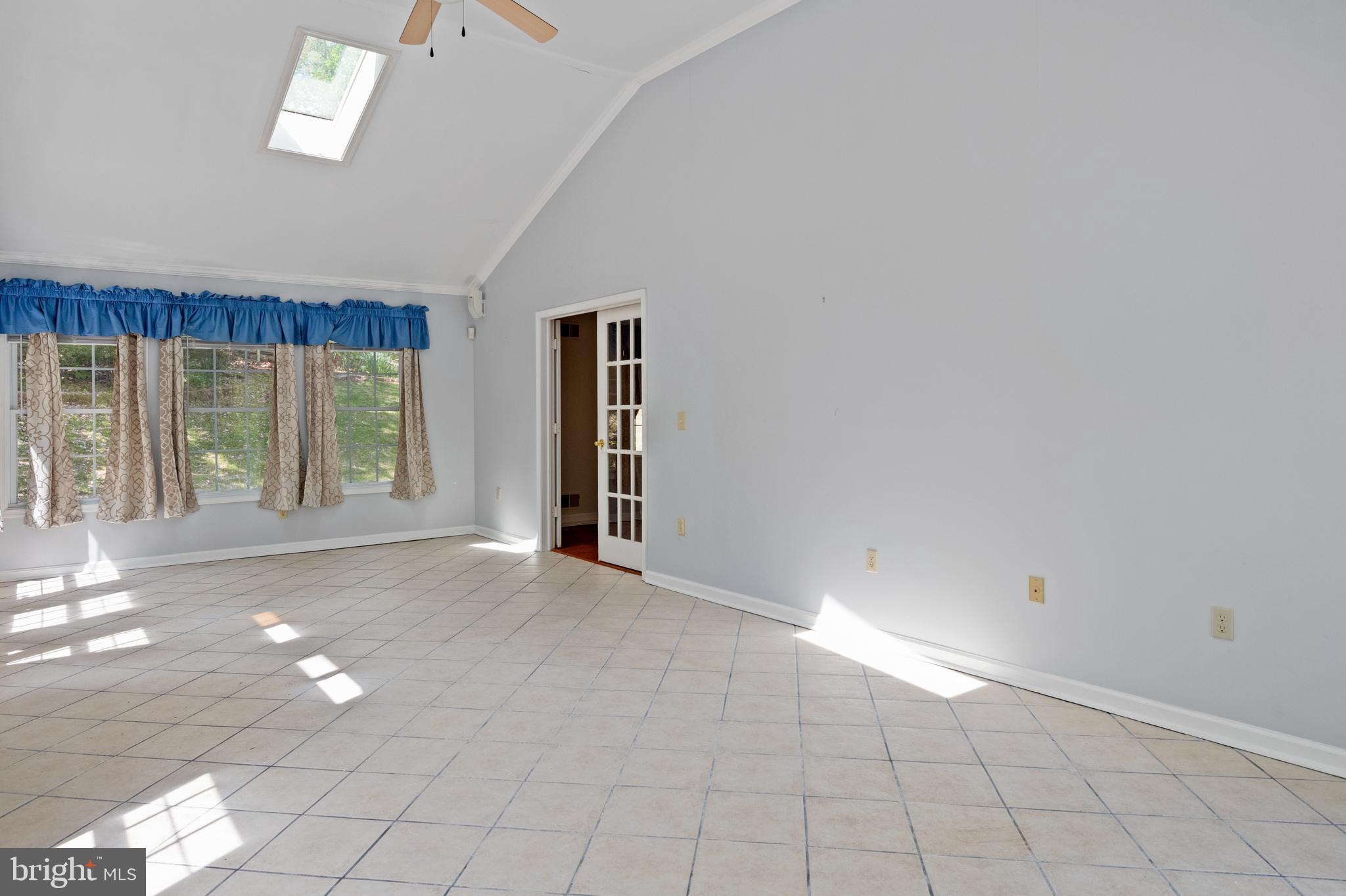 2162 Smoky Road Huntingtown, MD 20639 - Photo 13 of 38 Sunroom facing front & side yard