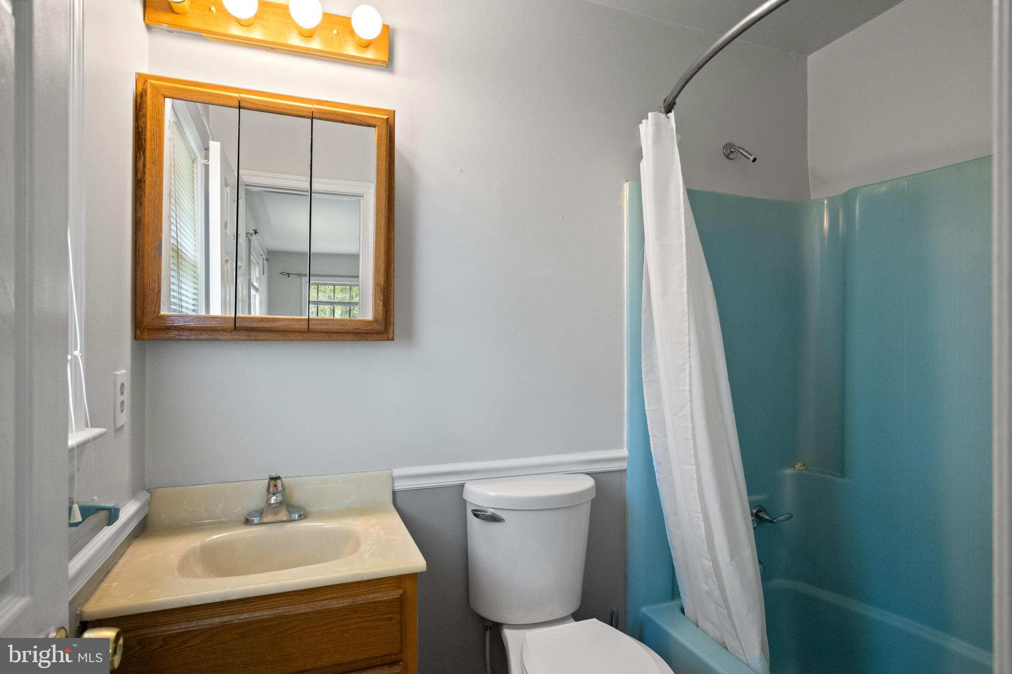2162 Smoky Road Huntingtown, MD 20639 - Photo 18 of 38 Master Bath