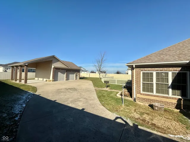 $379,000 | 1992 Austin James Lane, Seymour, IN 47274