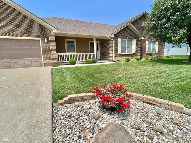 $379,000 | 1992 Austin James Lane, Seymour, IN 47274