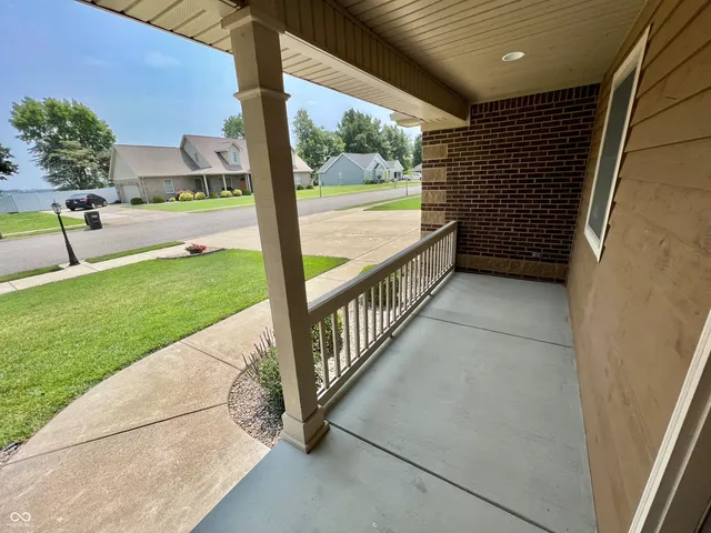 $379,000 | 1992 Austin James Lane, Seymour, IN 47274