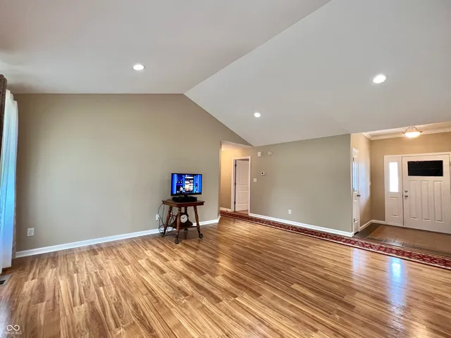 $379,000 | 1992 Austin James Lane, Seymour, IN 47274