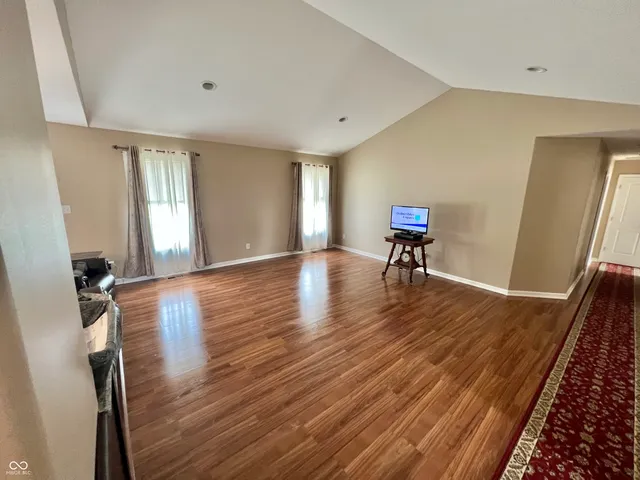 $379,000 | 1992 Austin James Lane, Seymour, IN 47274