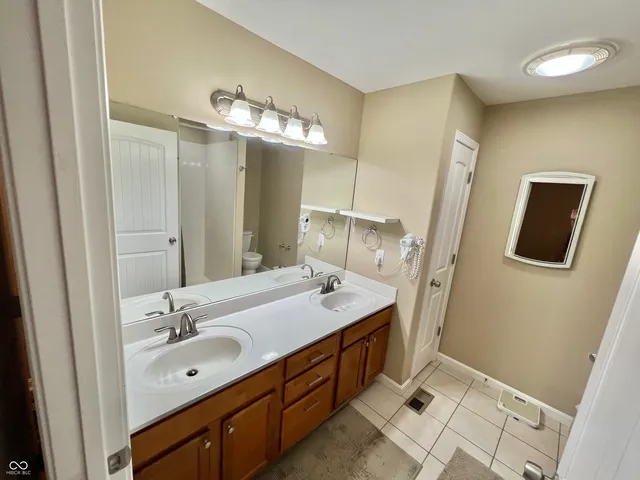 $379,000 | 1992 Austin James Lane, Seymour, IN 47274