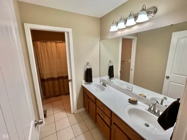 $379,000 | 1992 Austin James Lane, Seymour, IN 47274