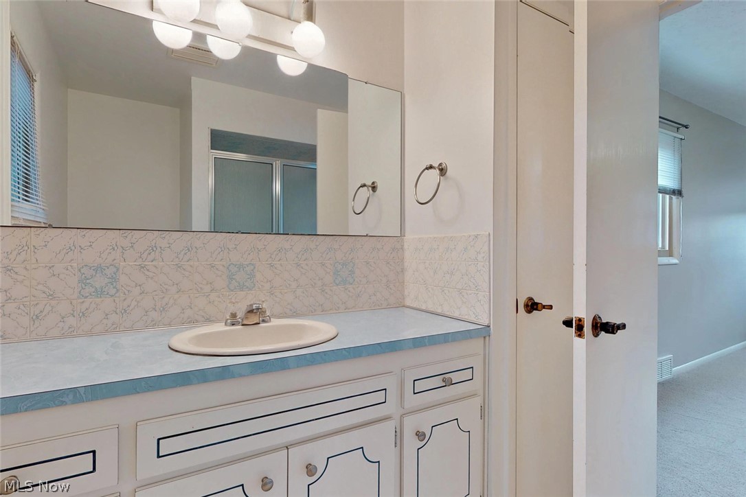 918 Beechers Brook Road Cleveland, OH 44143 - Photo 19 of 28 Gallery Image 19