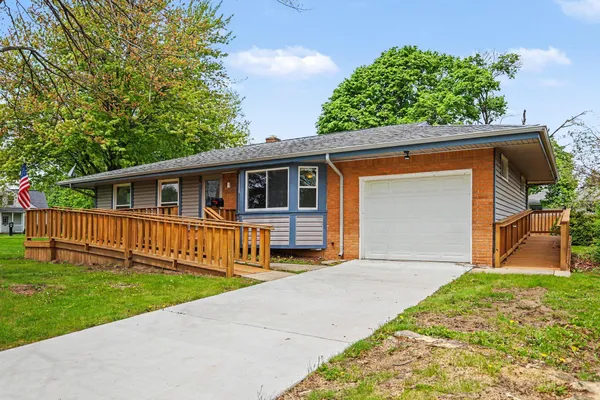 $259,900 | 613 Murray Drive, Tecumseh, MI 49286
