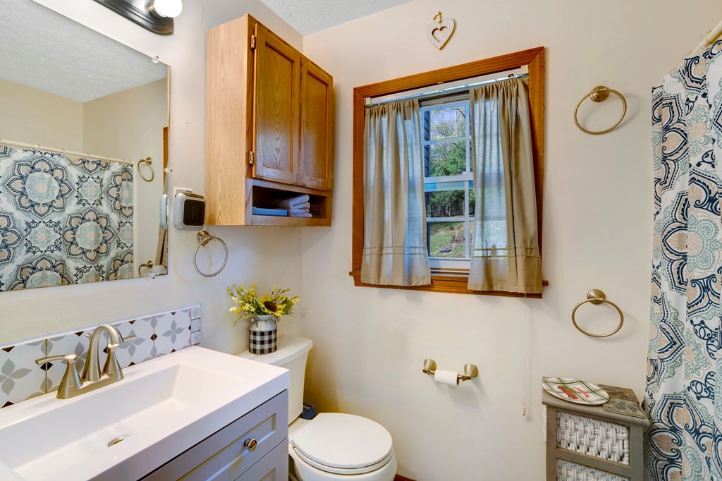 329 Ed King Road Blairsville, GA 30512 - Photo 18 of 38