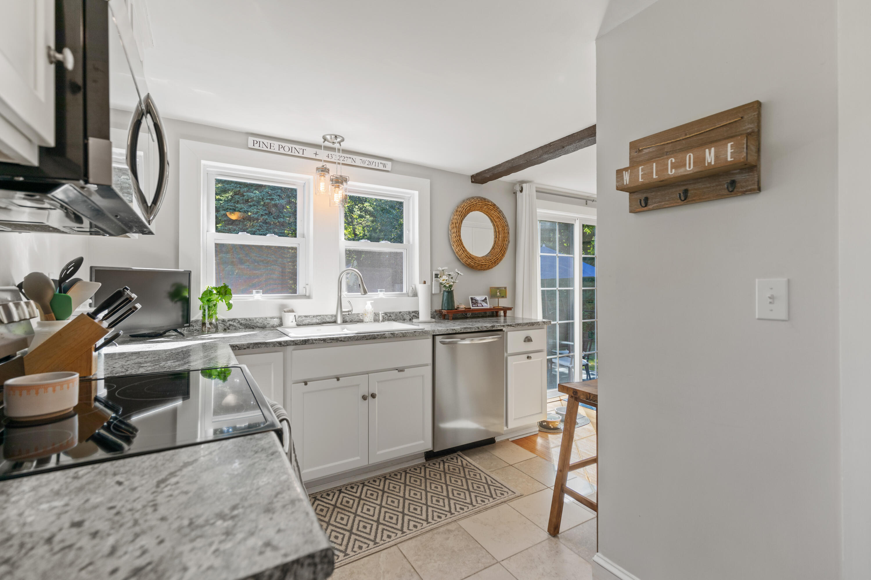 181 Pine Point Road Scarborough, ME 04074 - Photo 13 of 47 181 Pine Point Scarborough001