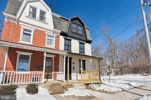 $499,000 | 215 Bridge Street, Mont Clare, PA 19453