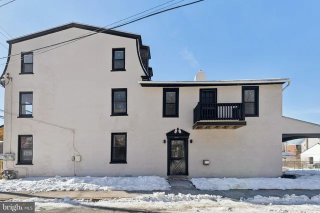 $499,000 | 215 Bridge Street, Mont Clare, PA 19453