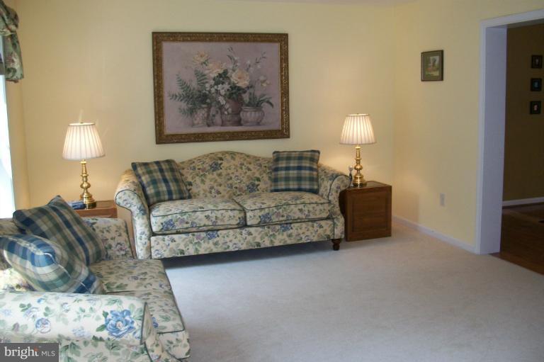 3962 Bay Road Pylesville, MD 21132 - Photo 22 of 30 Living Room