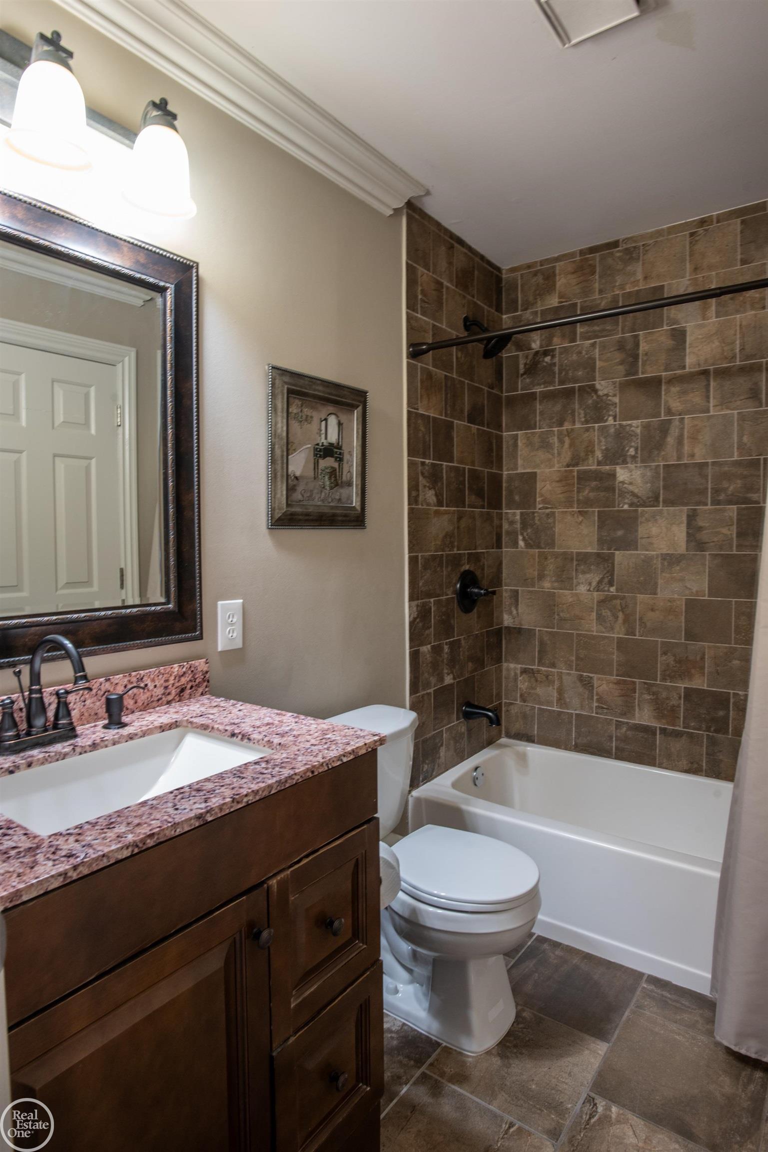 822 Hadley Road Rochester Hills, MI 48307 - Photo 19 of 27