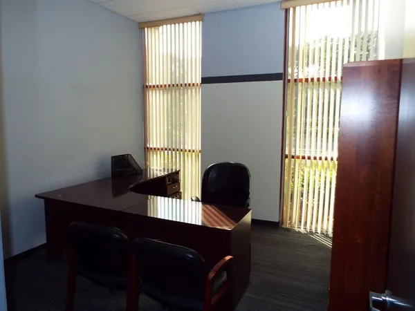 $17 | 3002 North Commerce Parkway, Miramar, FL 33025