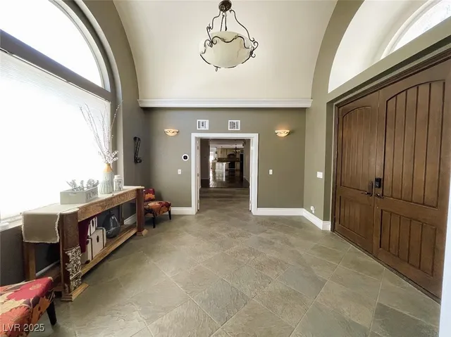 $4,995 | 5328 South Topaz Street, Las Vegas, NV 89120