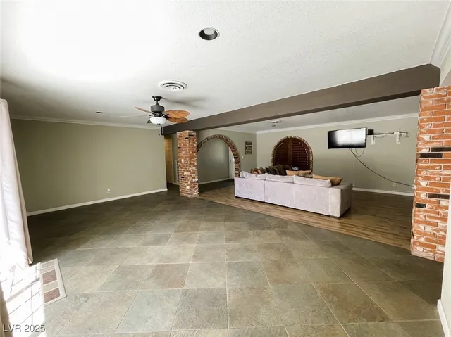 $4,995 | 5328 South Topaz Street, Las Vegas, NV 89120