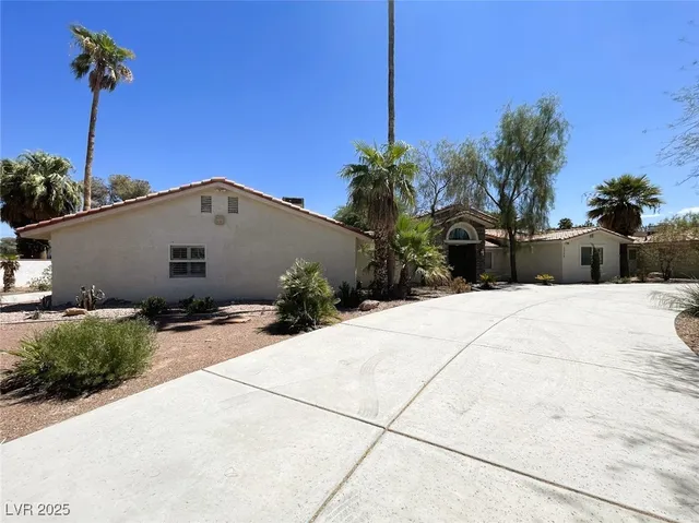 $4,995 | 5328 South Topaz Street, Las Vegas, NV 89120
