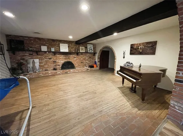 $4,995 | 5328 South Topaz Street, Las Vegas, NV 89120