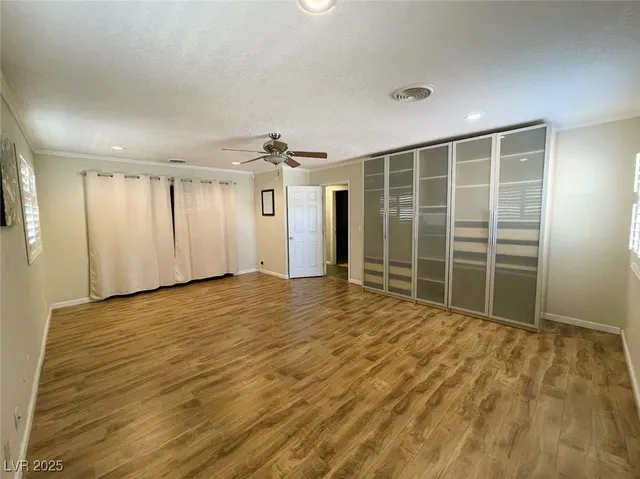 $4,995 | 5328 South Topaz Street, Las Vegas, NV 89120