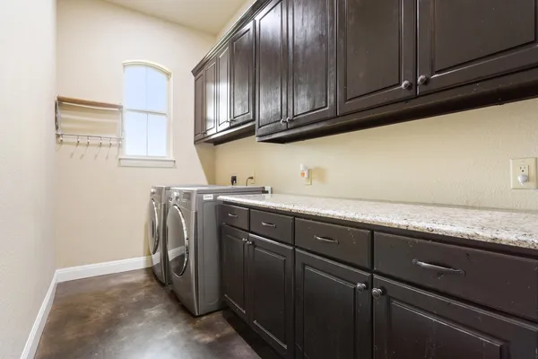 $995,000 | 320 Ridge View Drive, Georgetown, TX 78628