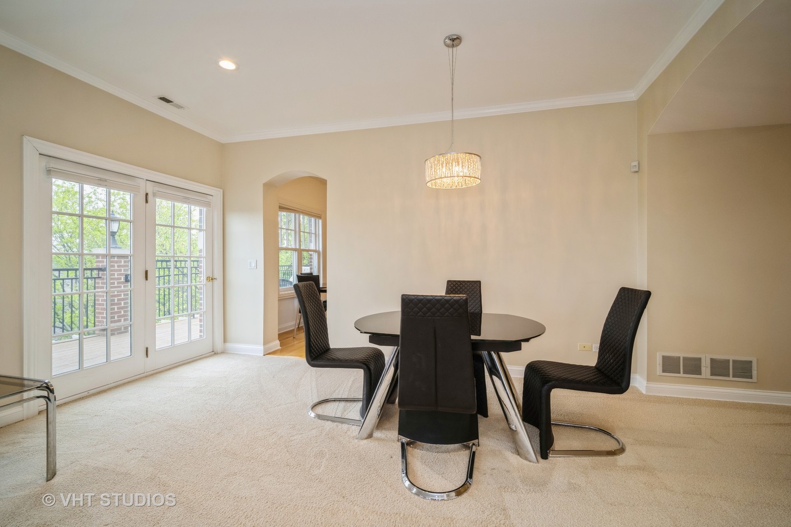 2365 Waukegan Road, Unit 3D Northbrook, IL 60062 - Photo 3 of 21 a view of a livingroom with furniture and a window