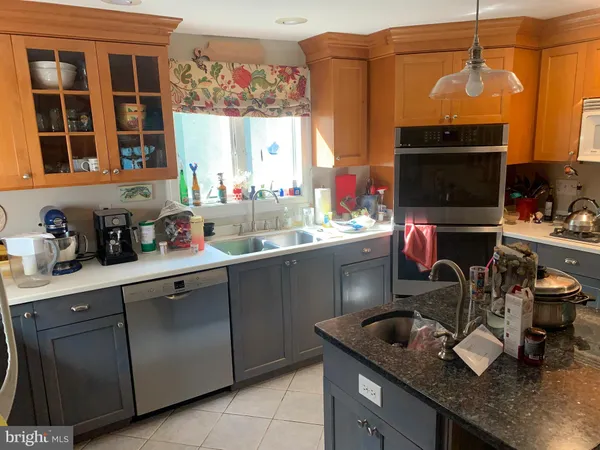 $2,050,000 | 18646 Airport Drive, Melfa, VA 23410