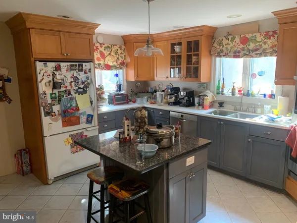 $2,050,000 | 18646 Airport Drive, Melfa, VA 23410