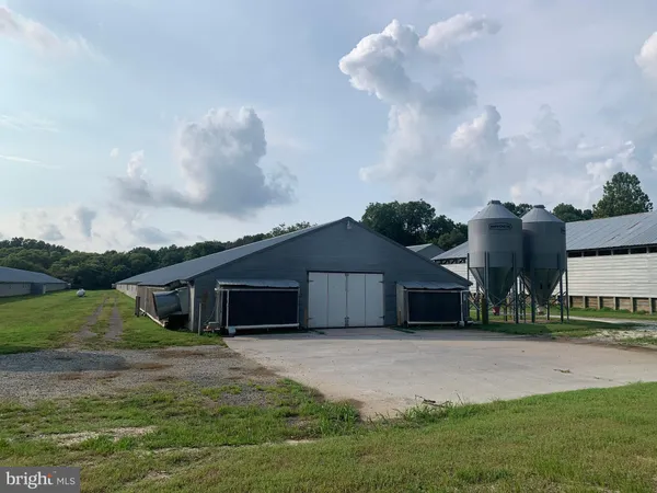 $2,050,000 | 18646 Airport Drive, Melfa, VA 23410