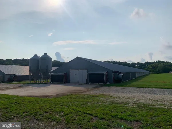 $2,050,000 | 18646 Airport Drive, Melfa, VA 23410
