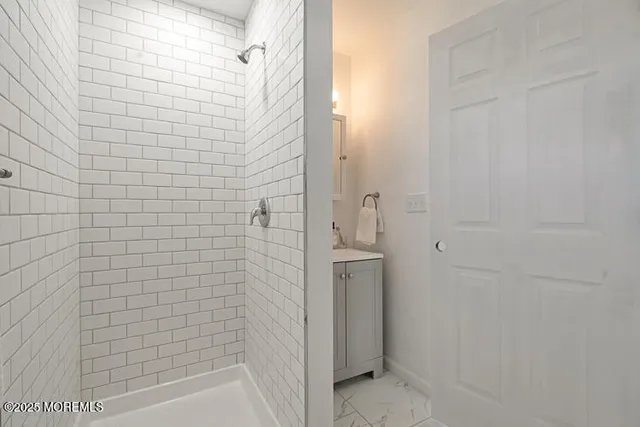 a bathroom with a bathtub