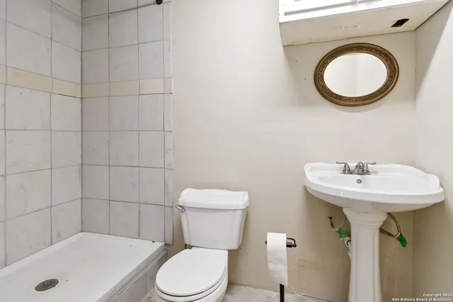 a view of a house with swimming pool