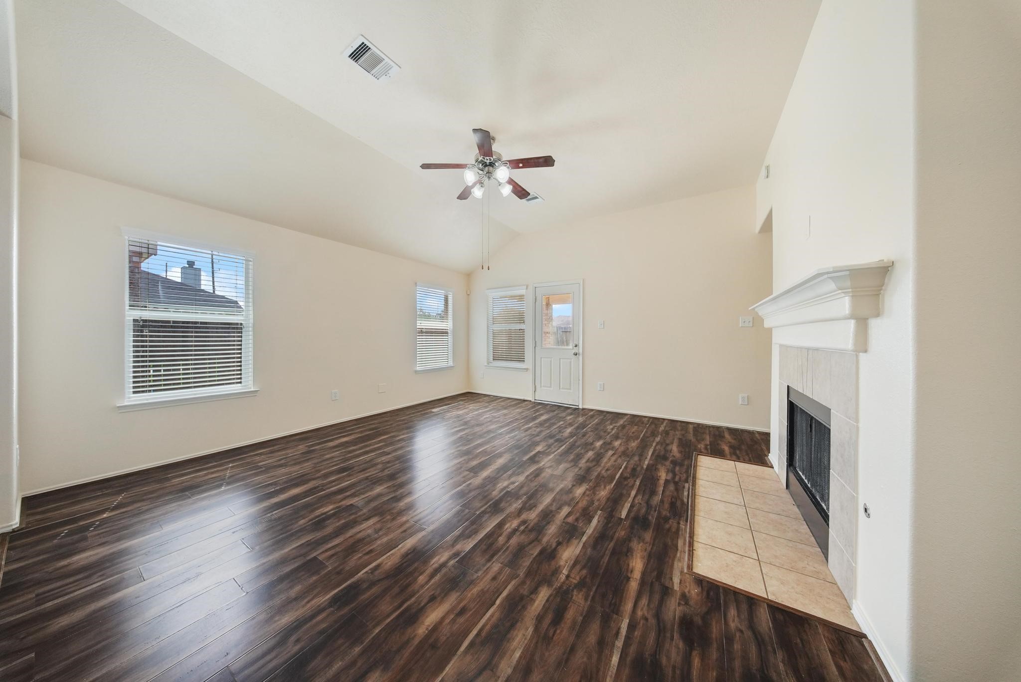5015 Bridgecrossing Court Spring, TX 77379 - Photo 8 of 25
