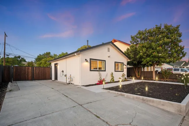 a view of backyard of house