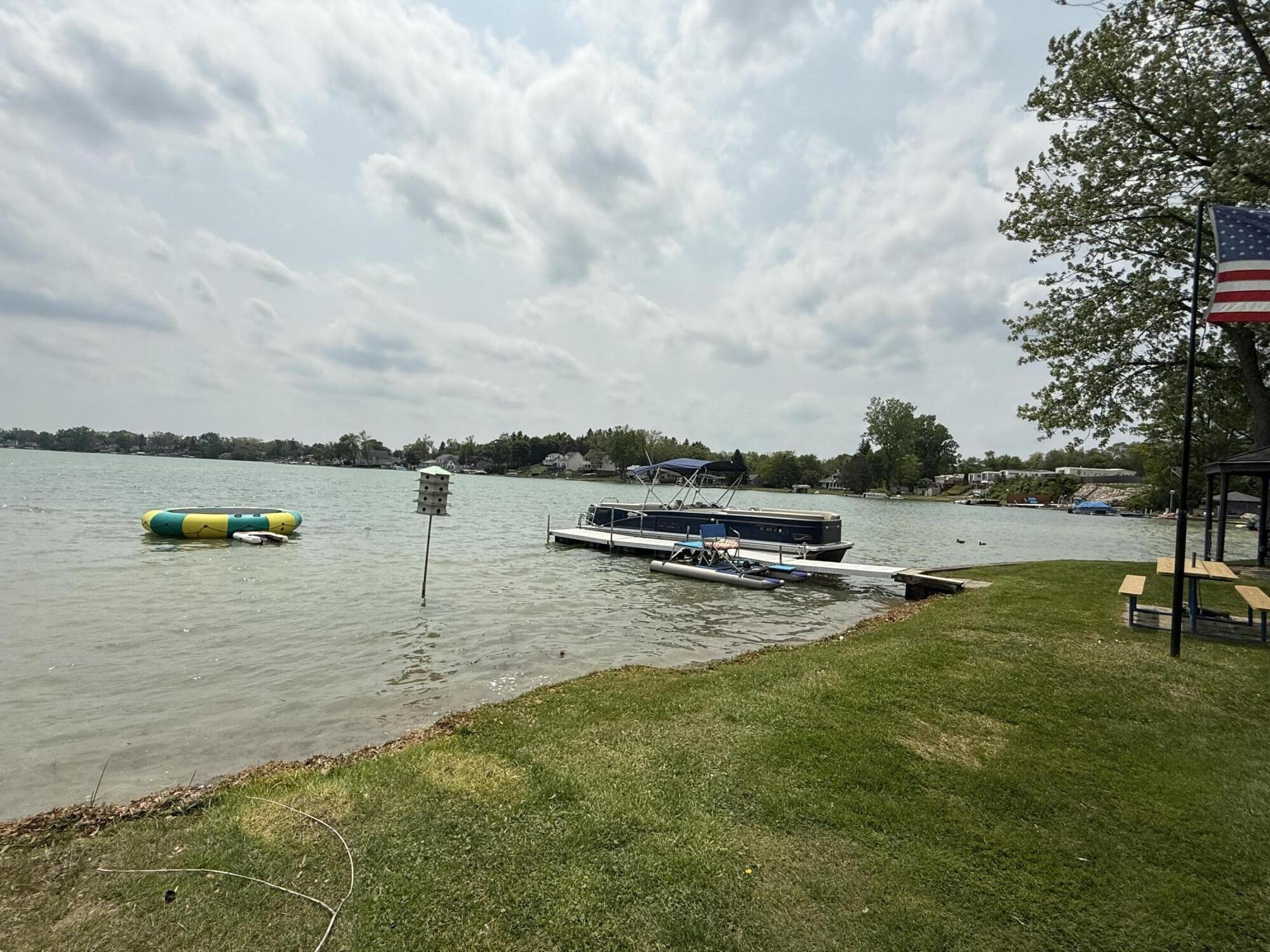 11108 Silver Lake Road South Lyon, MI 48178 - Photo 14 of 31 Silver Lake