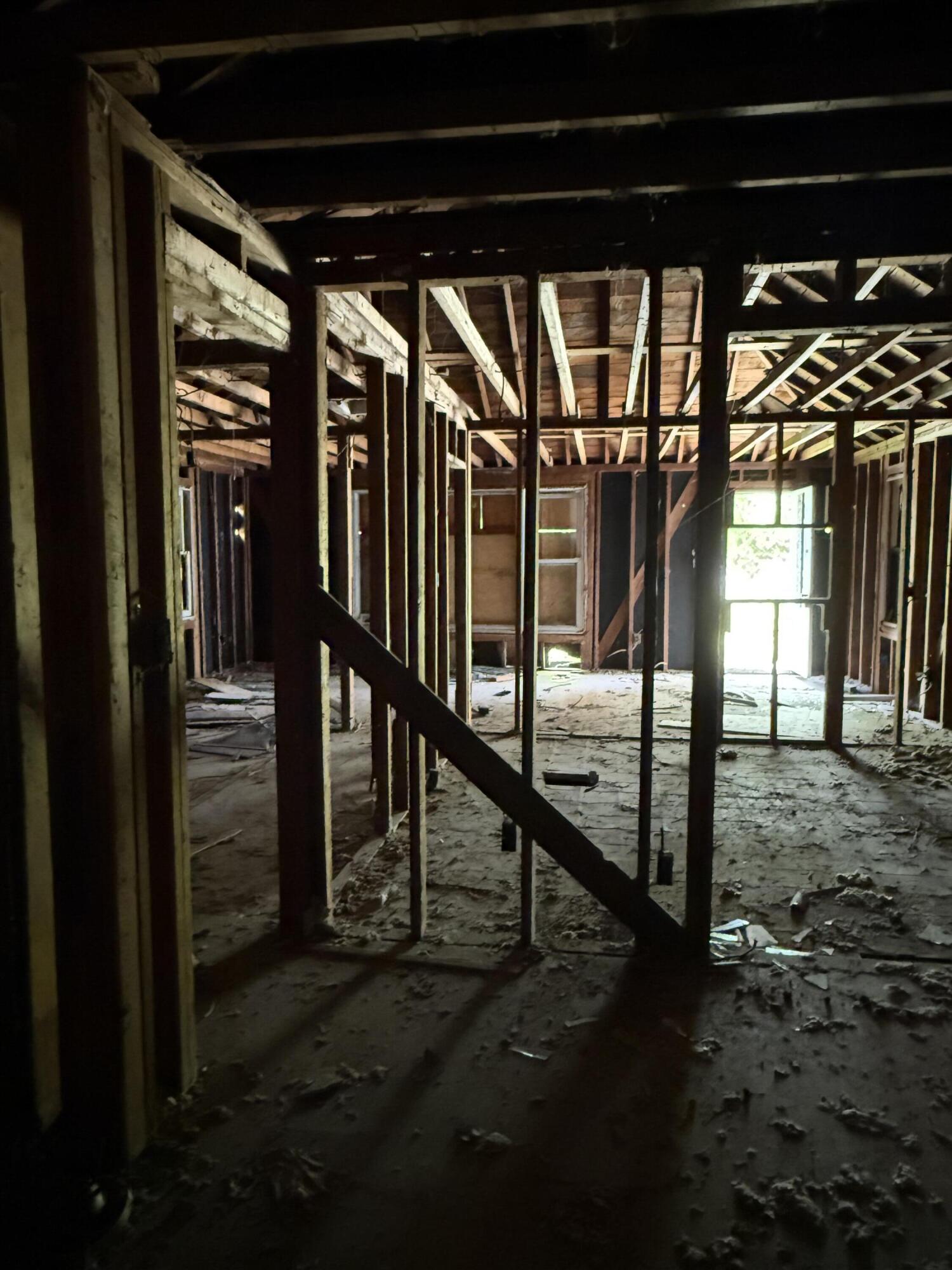 11108 Silver Lake Road South Lyon, MI 48178 - Photo 24 of 31 Main Floor