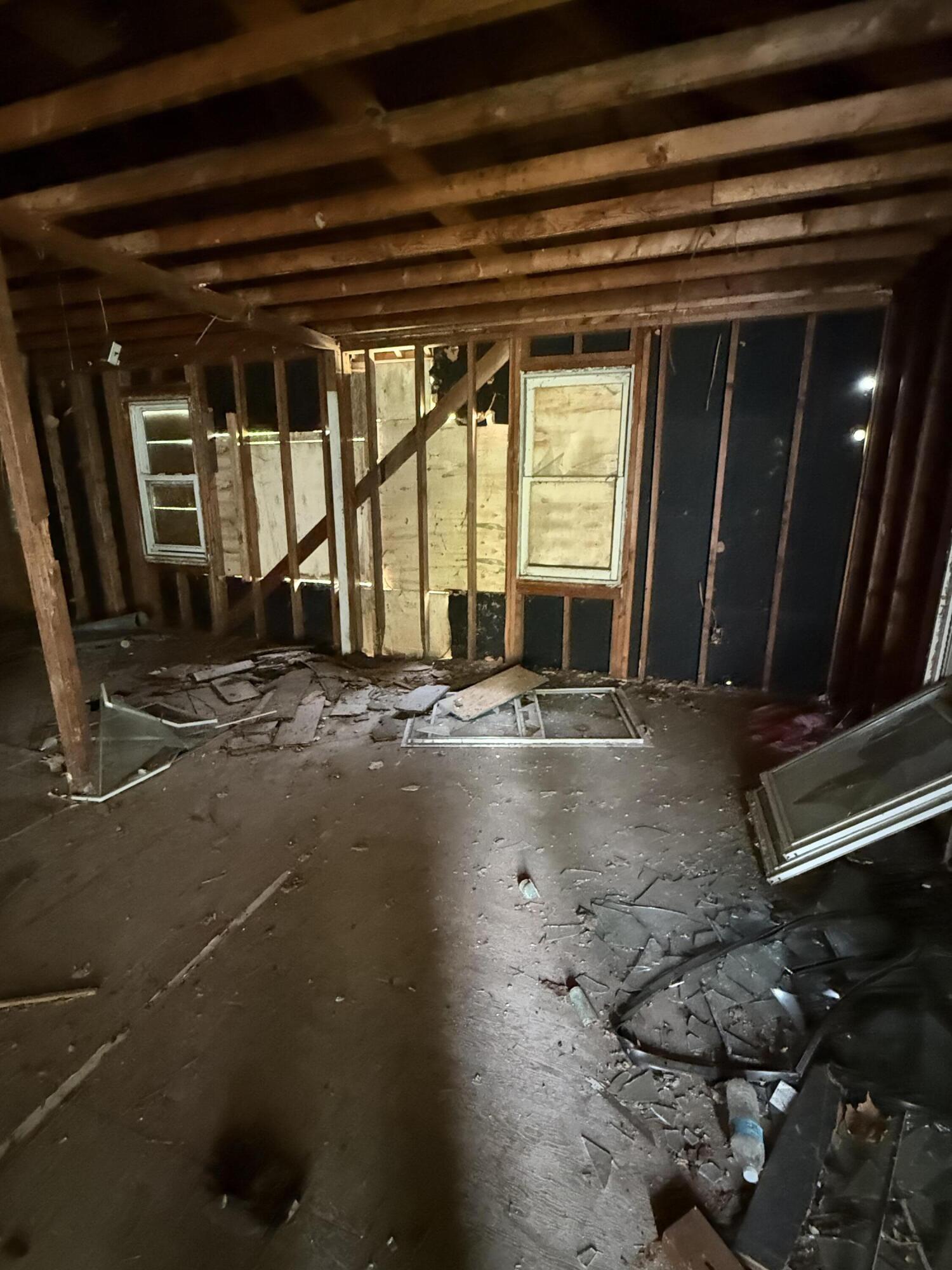 11108 Silver Lake Road South Lyon, MI 48178 - Photo 28 of 31 Main Floor