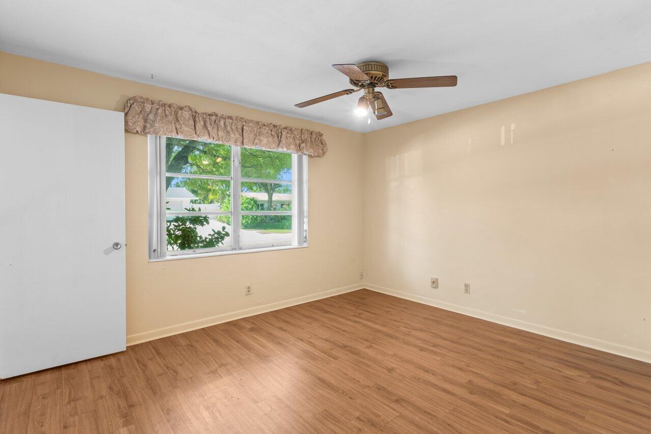 7 Willow Road Tequesta, FL 33469 - Photo 11 of 37 011-7WillowRoad-Jupiter-FL-33469-SMALL