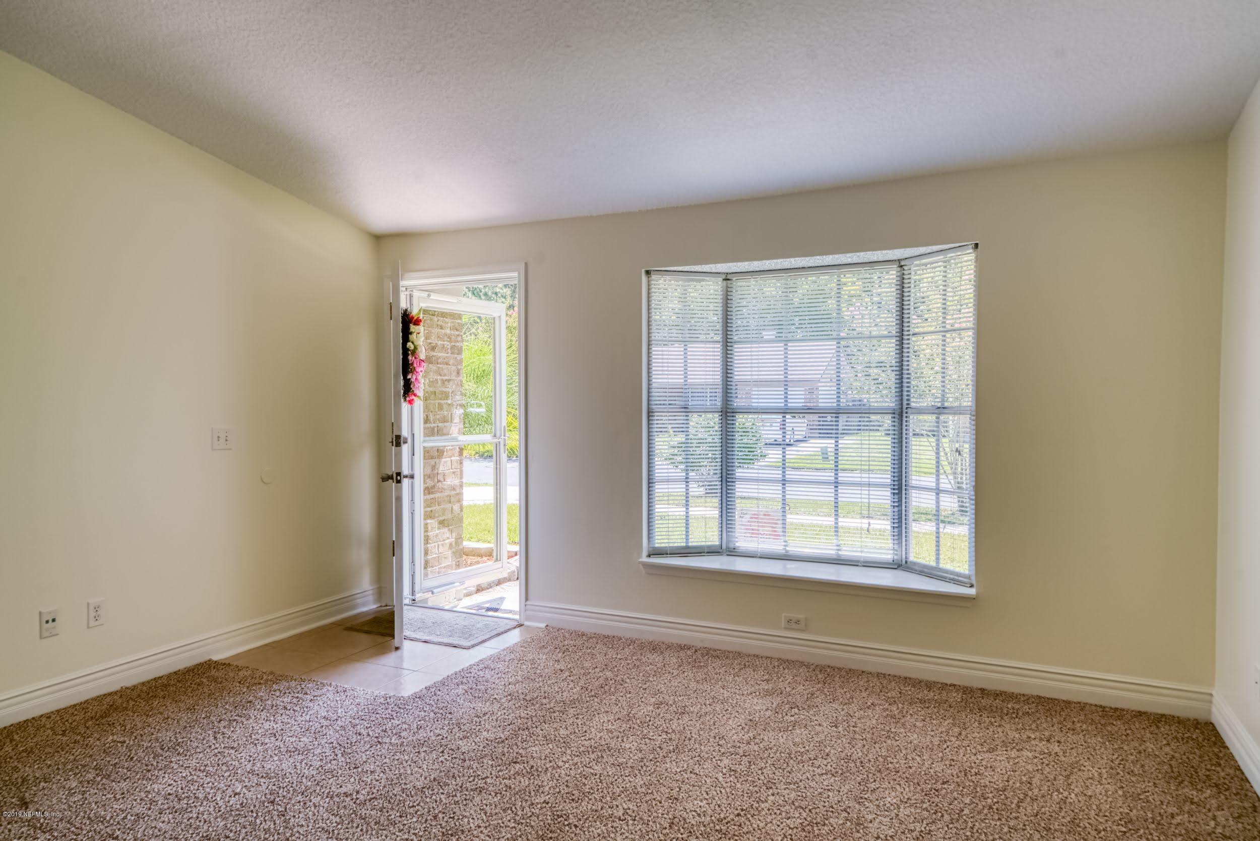 2569 Spring Lake Road West Jacksonville, FL 32210 - Photo 6 of 22 Living/Dining Combo