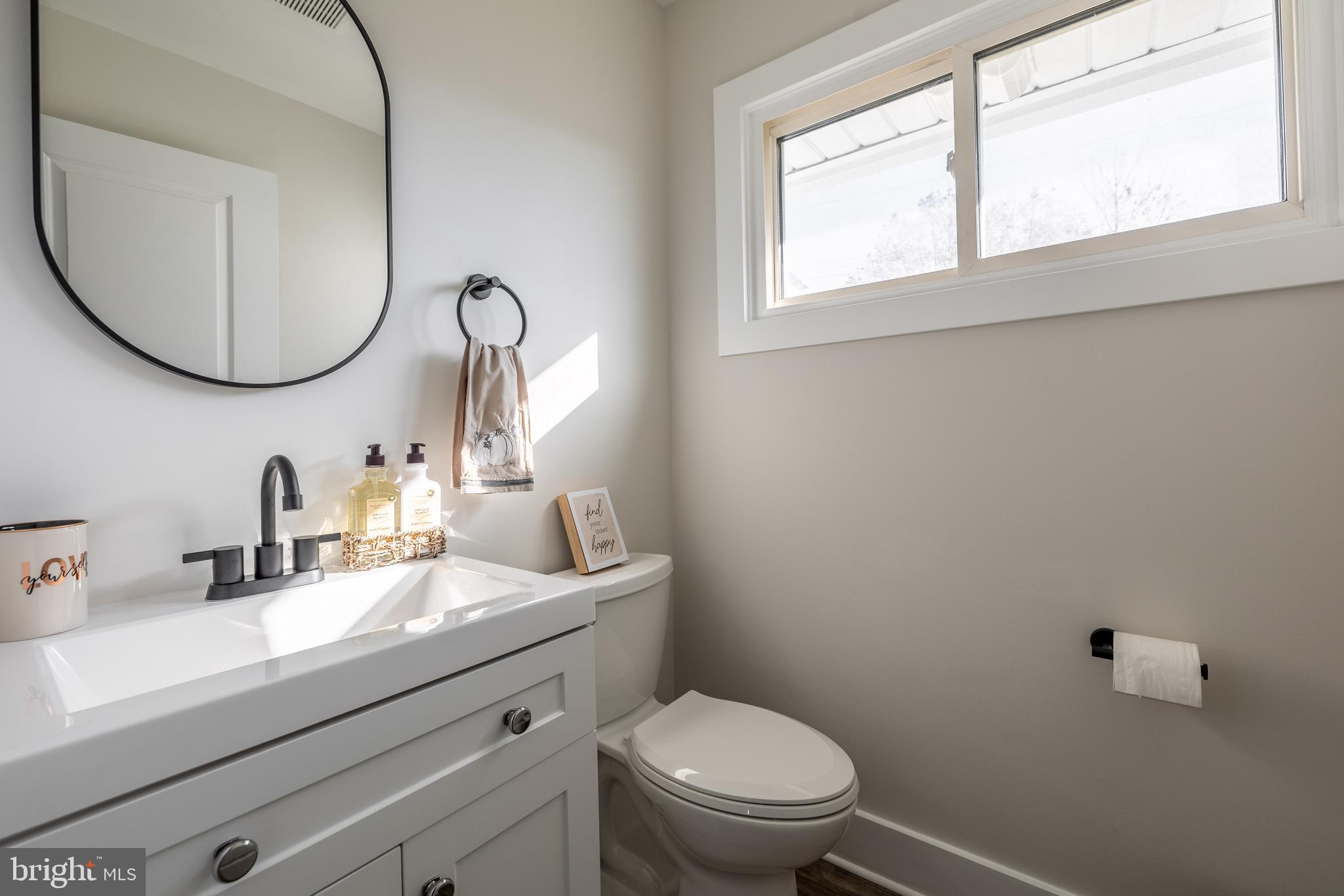 18 Viewpoint Lane Levittown, PA 19054 - Photo 13 of 30